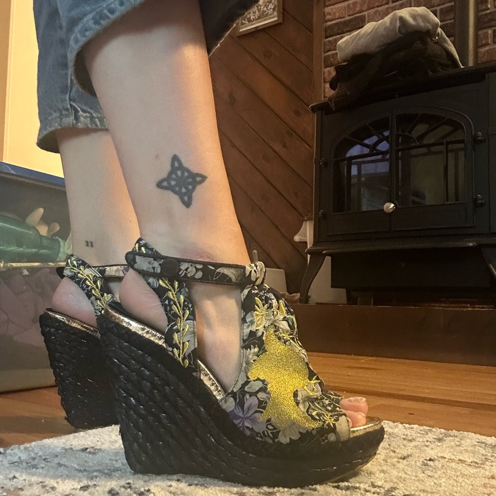 Colorful Silk Peep Toe Rattan Wedge Sandals